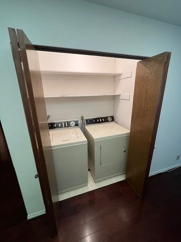 4454 Ventura Canyon Avenue 304, Sherman Oaks, CA 91423