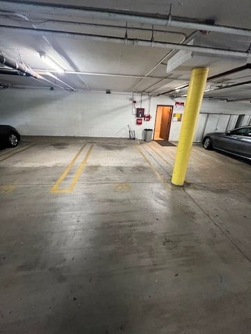 4454 Ventura Canyon Avenue 304, Sherman Oaks, CA 91423