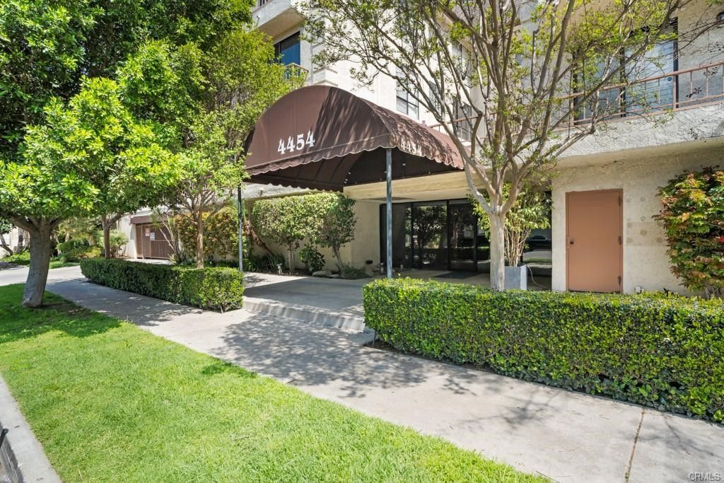 4454 Ventura Canyon Avenue 304, Sherman Oaks, CA 91423
