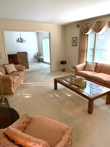 520 Scotland Rd, South Orange Village Twp., NJ 07079