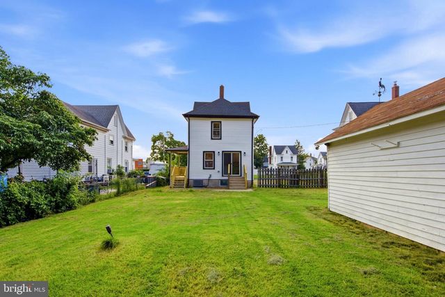 713 BILLINGS AVE, Paulsboro, NJ 08066