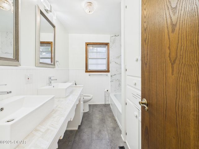 2803 Grand Avenue, Joplin, MO 64804