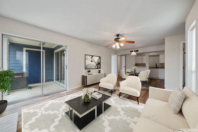 18519 Egret Bay Boulevard 1706, Webster, TX 77058
