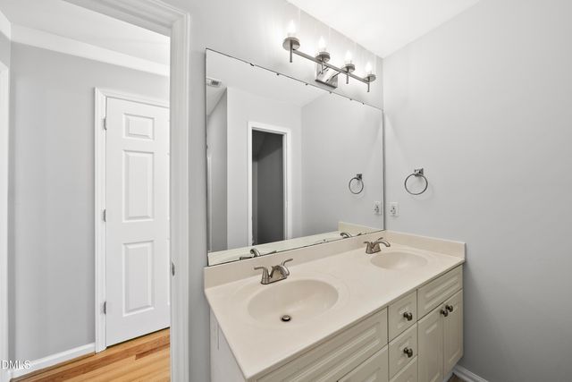 208 Waverly Drive, Clayton, NC 27527