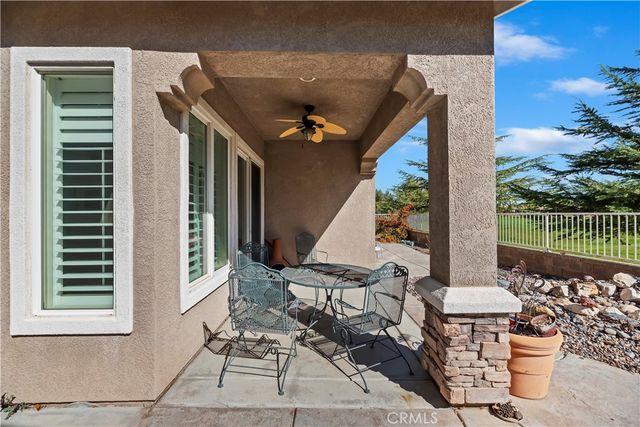 10509 Lanigan Rd., Apple Valley, CA 92308