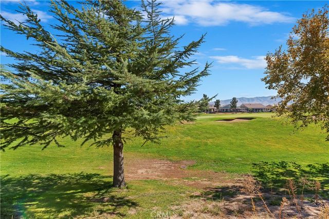 10509 Lanigan Rd., Apple Valley, CA 92308