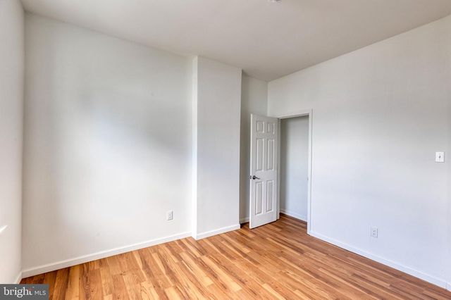 35 S ASHMEAD PL S, Philadelphia, PA 19144