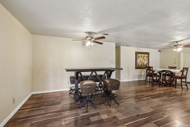 1281 County Road 6723, Natalia, TX 78059