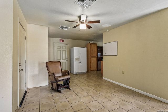 1281 County Road 6723, Natalia, TX 78059