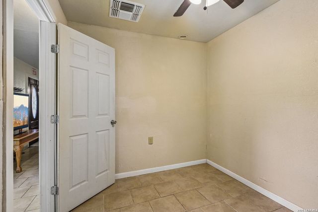 1281 County Road 6723, Natalia, TX 78059