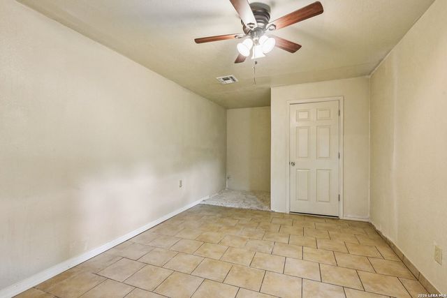 1281 County Road 6723, Natalia, TX 78059