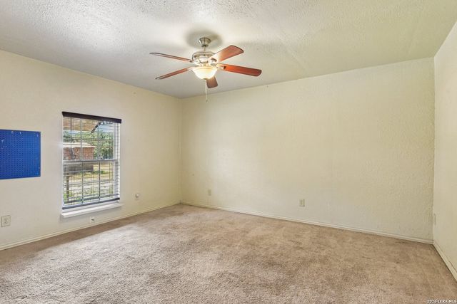 1281 County Road 6723, Natalia, TX 78059