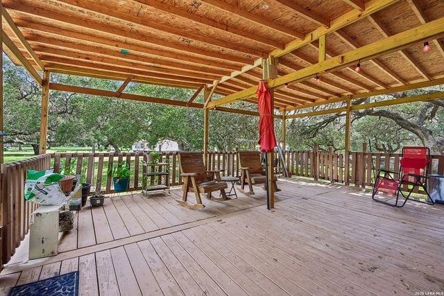 1281 County Road 6723, Natalia, TX 78059