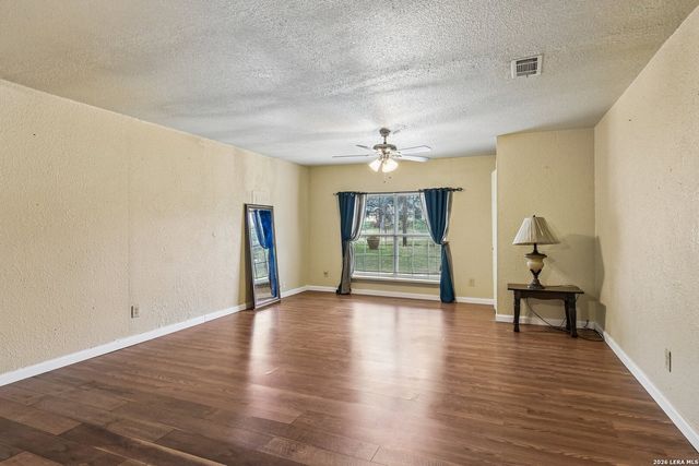 1281 County Road 6723, Natalia, TX 78059