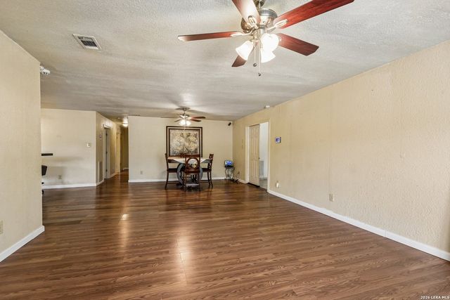 1281 County Road 6723, Natalia, TX 78059