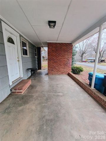 159 Edgewood Drive, Forest City, NC 28043