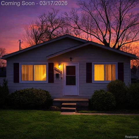 19552 Garfield, Redford Charter Township, MI 48240