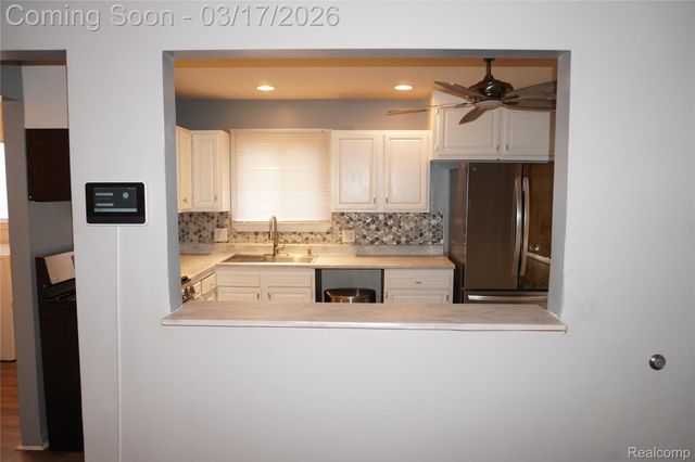 19552 Garfield, Redford Charter Township, MI 48240