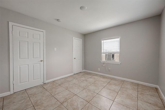 7621 Sundown Drive, Houston, TX 77028