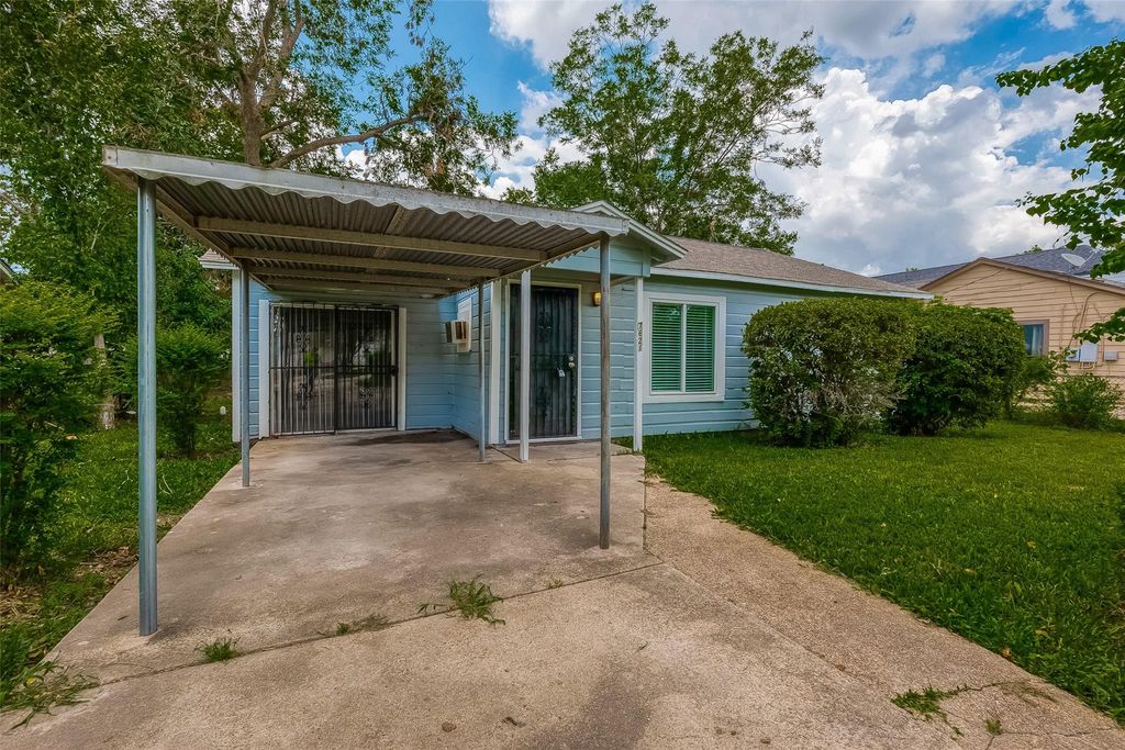 7621 Sundown Drive, Houston, TX 77028