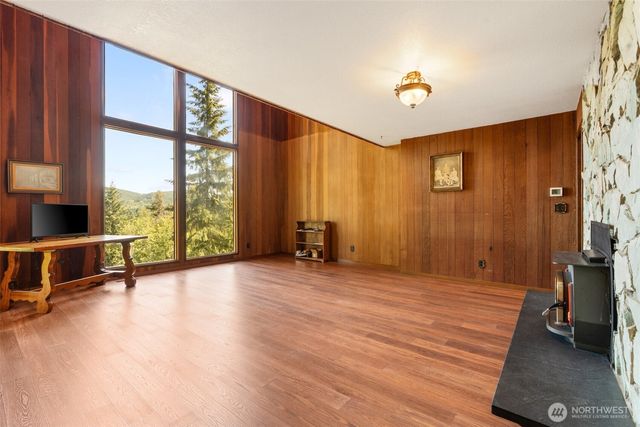 132 Lake Terrace Drive, Mossyrock, WA 98564