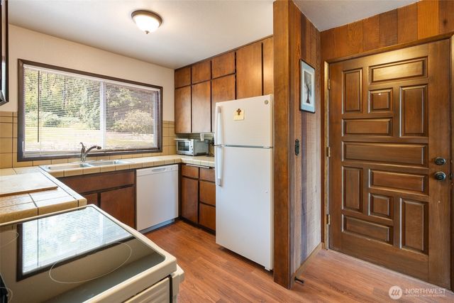 132 Lake Terrace Drive, Mossyrock, WA 98564