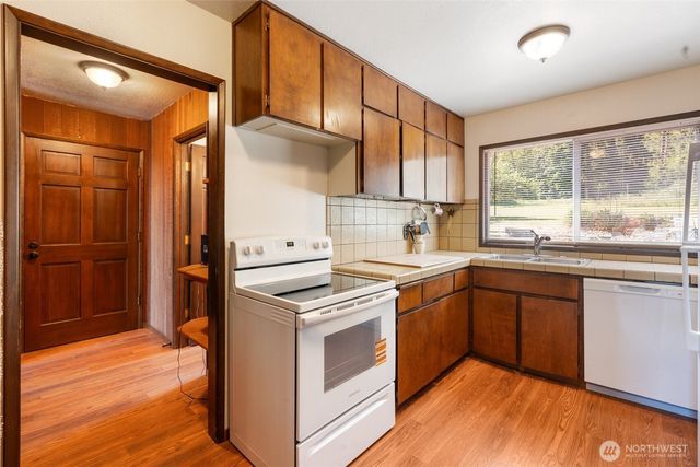 132 Lake Terrace Drive, Mossyrock, WA 98564