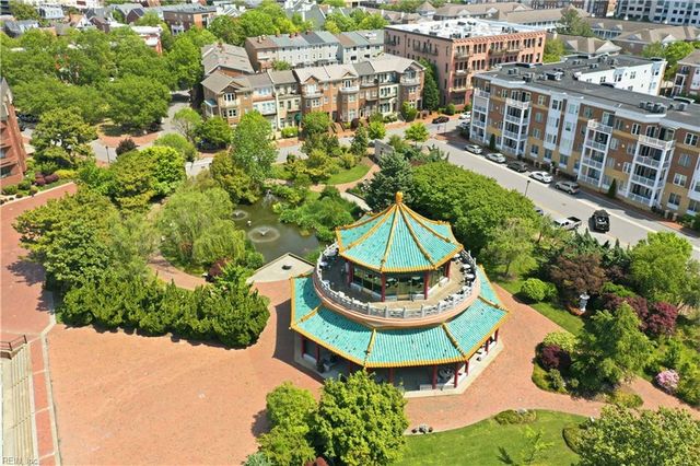 401 College Pl Apt 13, Norfolk, VA 23510