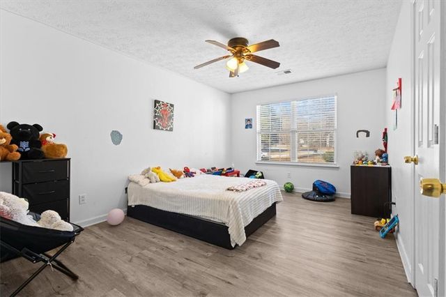 48 Crestview Court, Powder Springs, GA 30127