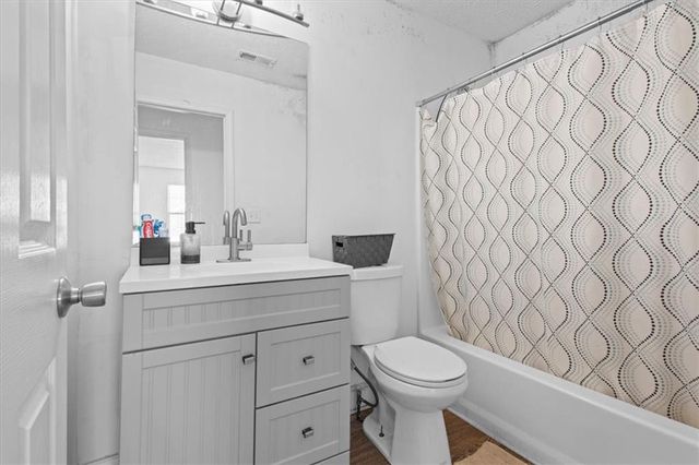 48 Crestview Court, Powder Springs, GA 30127