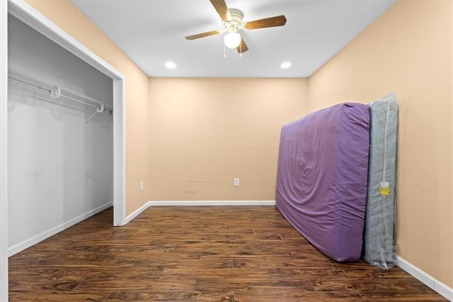 48 Crestview Court, Powder Springs, GA 30127