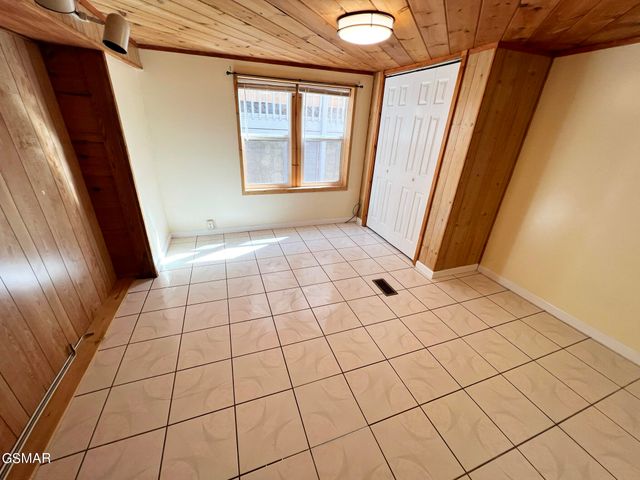 107 Mountain View Drive, Sevierville, TN 37862