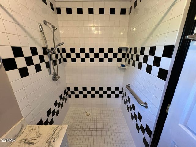 107 Mountain View Drive, Sevierville, TN 37862