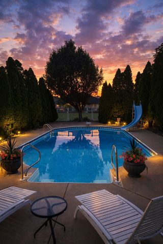 10106 Belmont Court, St. John, IN 46373