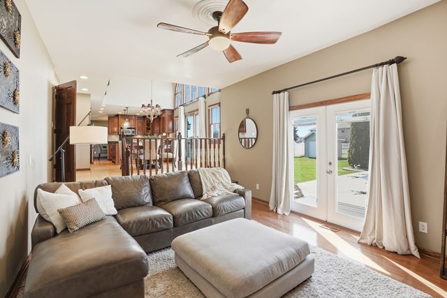 10106 Belmont Court, St. John, IN 46373