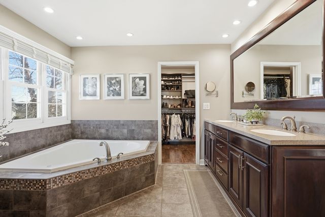 10106 Belmont Court, St. John, IN 46373