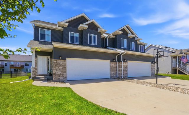 1127 Mary Lane, North Liberty, IA 52317