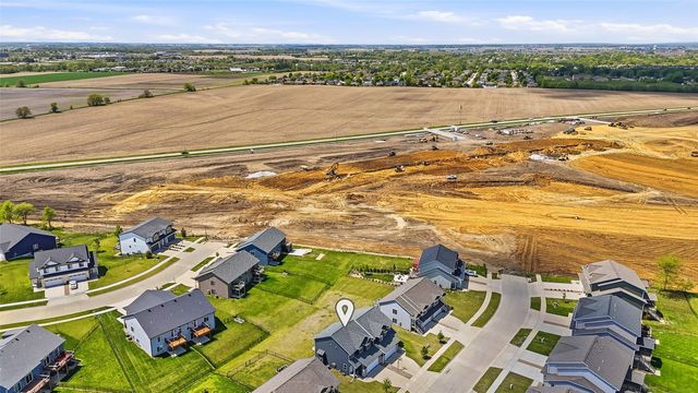 1127 Mary Lane, North Liberty, IA 52317