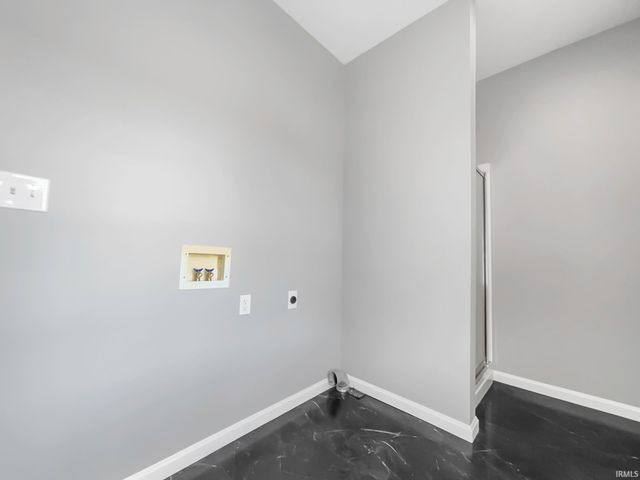 11308 Kramers Drive, Evansville, IN 47712