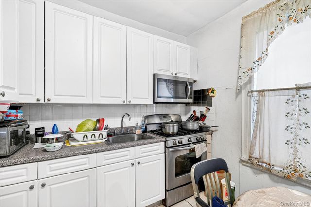 759 E 221st Street, Bronx, NY 10467