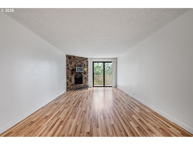 312 HUNINGTON Ave, Eugene, OR 97405