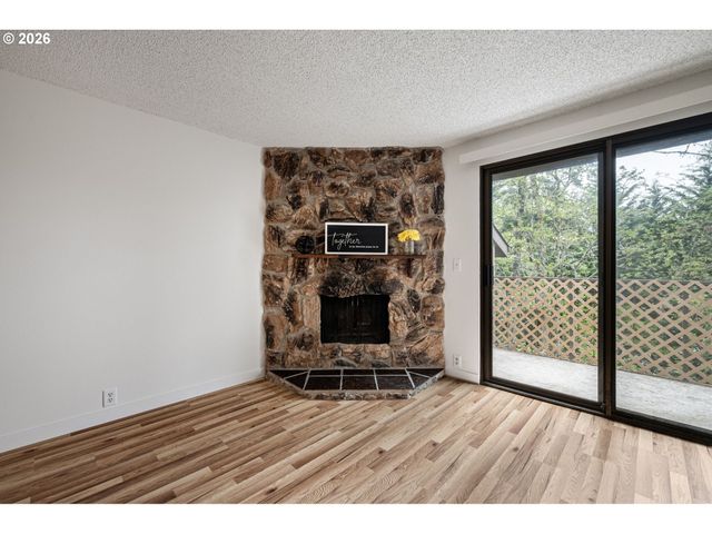 312 HUNINGTON Ave, Eugene, OR 97405