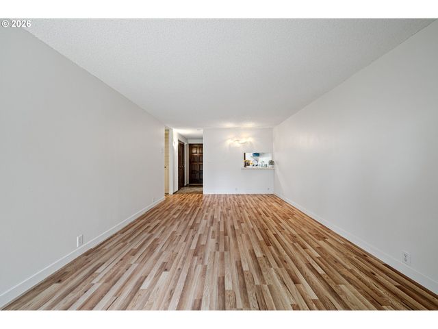 312 HUNINGTON Ave, Eugene, OR 97405