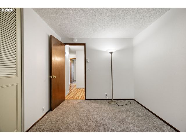 312 HUNINGTON Ave, Eugene, OR 97405