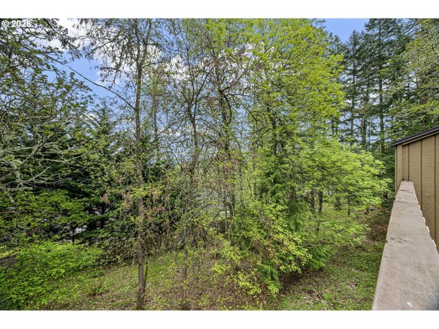 312 HUNINGTON Ave, Eugene, OR 97405