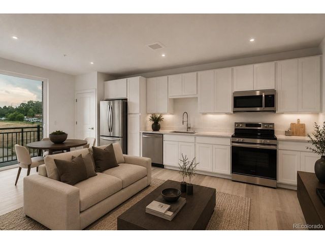 1634 N Sheridan Blvd 206, Denver, CO 80204