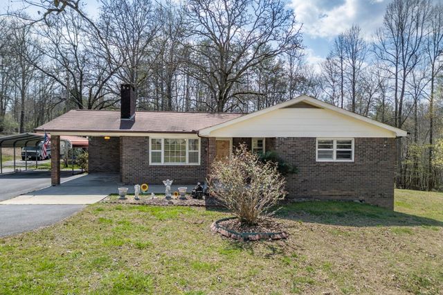 1266 Ford Road, Warne, NC 28909