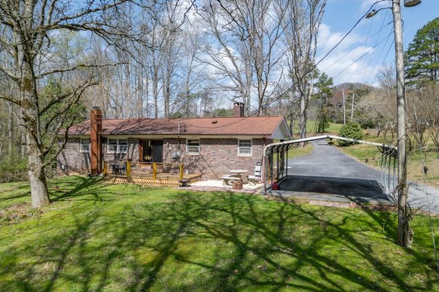 1266 Ford Road, Warne, NC 28909