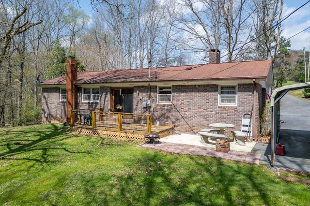 1266 Ford Road, Warne, NC 28909