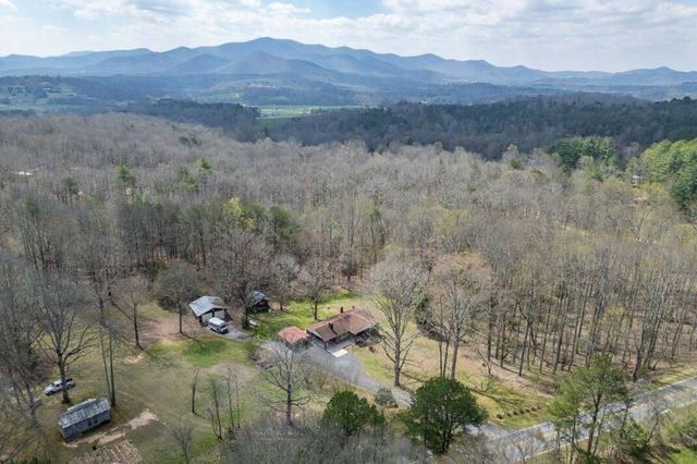 1266 Ford Road, Warne, NC 28909